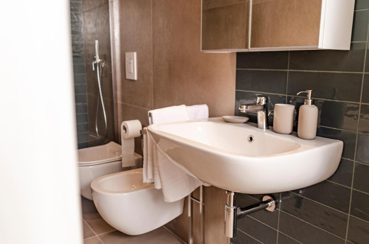 Apulialux Design Apartment - Relax, Spa E Free Parking Барі Екстер'єр фото